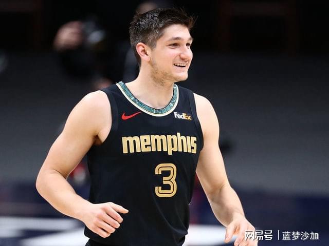 九游体育网站 -关于孟菲斯灰熊内部会议纪要流出：冲刺阶段防线松动，欧篮联使命明确，纪律约束更严格的信息